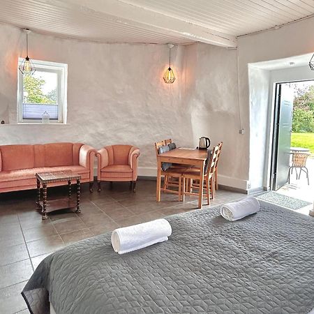Apartamenty Molle Åkirkeby 外观 照片