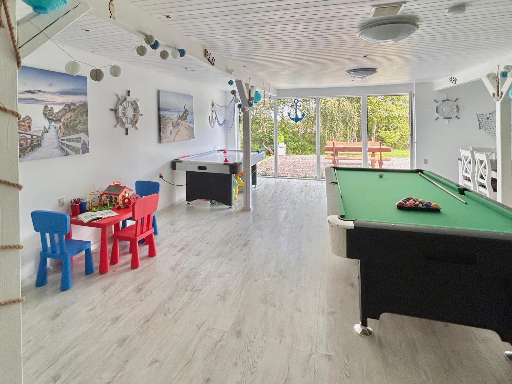 Apartamenty Molle Åkirkeby 外观 照片