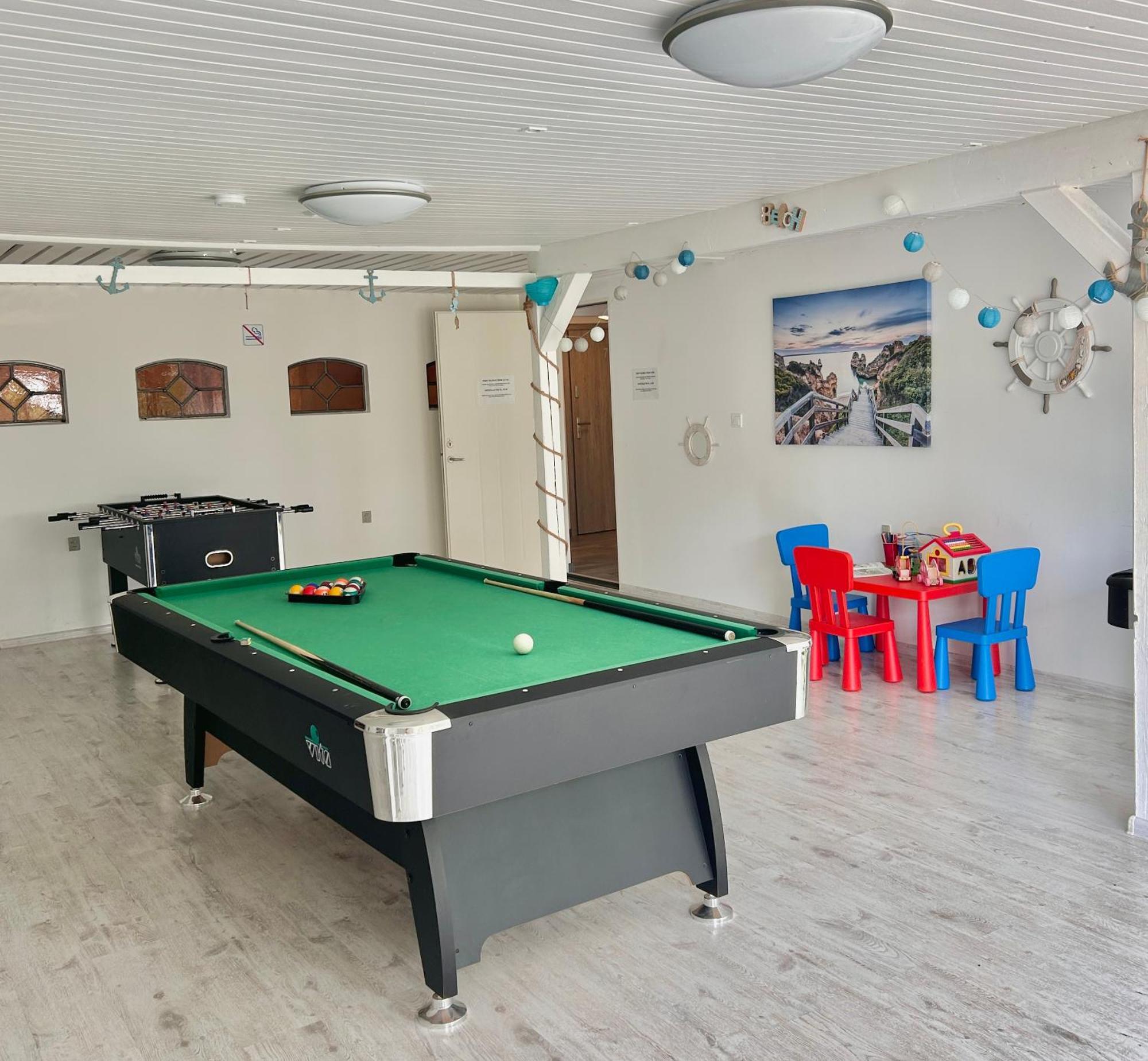 Apartamenty Molle Åkirkeby 外观 照片