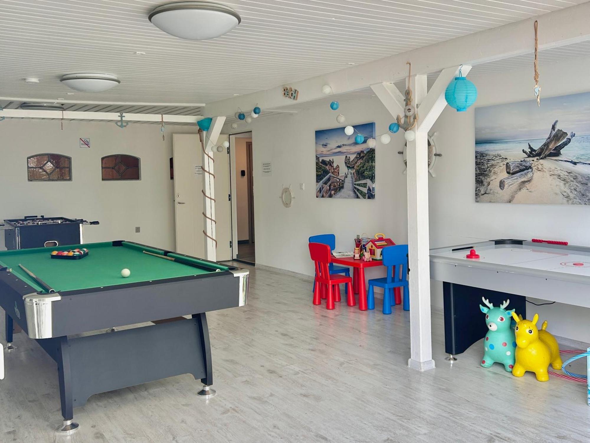 Apartamenty Molle Åkirkeby 外观 照片